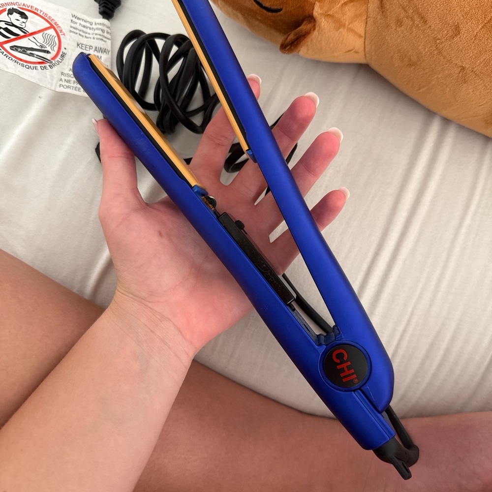 CHI Blue Hair Straightener
